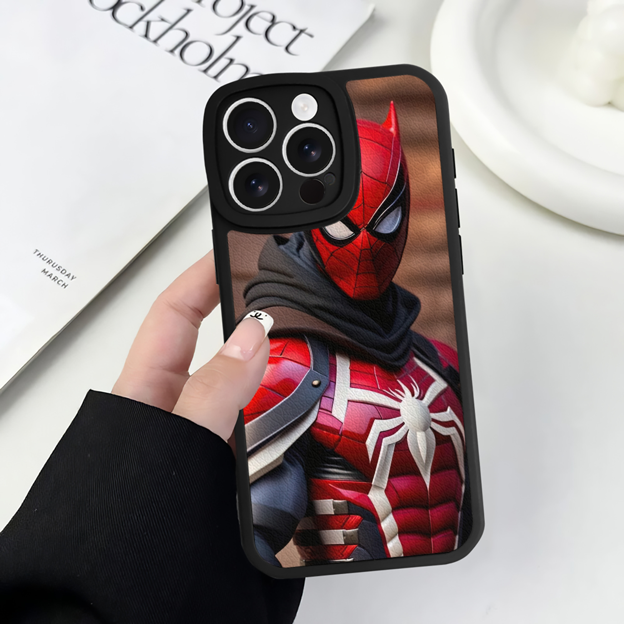 （画像用） Deadpool デッドプール 【iPhone 16シリーズ対応】シリコンスマホケース（レザー調） 材質：シリコン